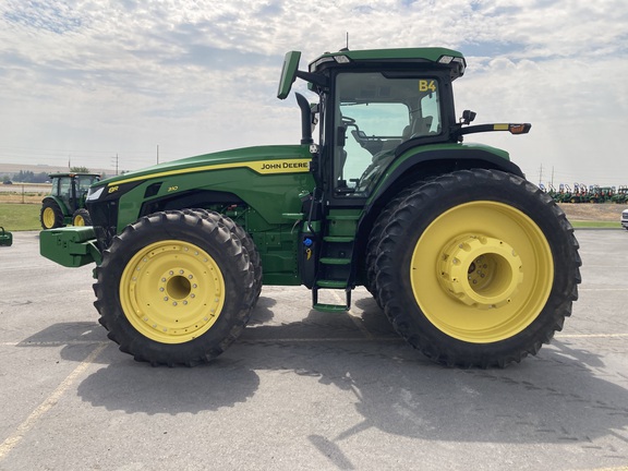 2021 John Deere 8R 310 Tractor