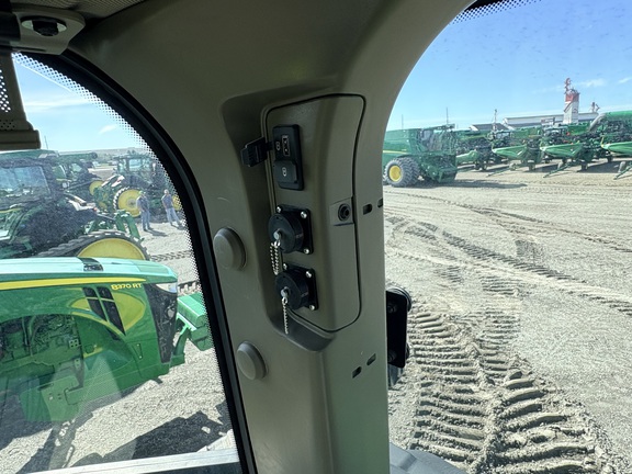 2022 John Deere 8RT 370 Tractor Rubber Track