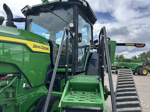 2022 John Deere 8RT 370 Tractor Rubber Track