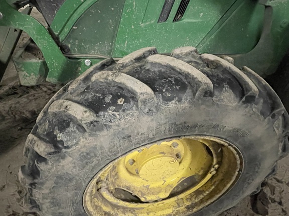 2018 John Deere 6110M Tractor