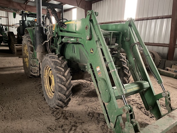 2018 John Deere 6110M Tractor