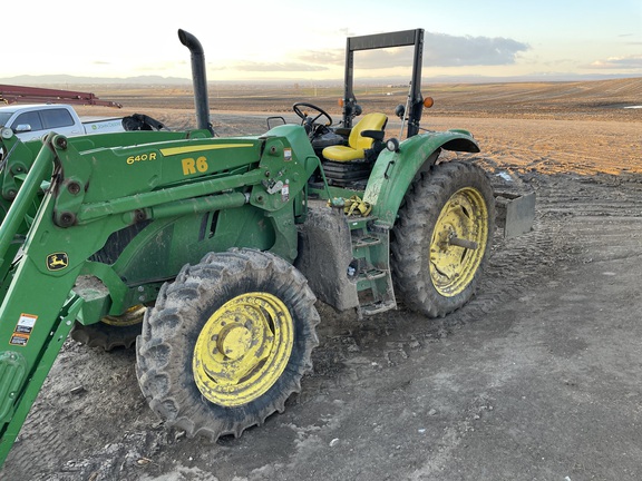 2018 John Deere 6110M Tractor