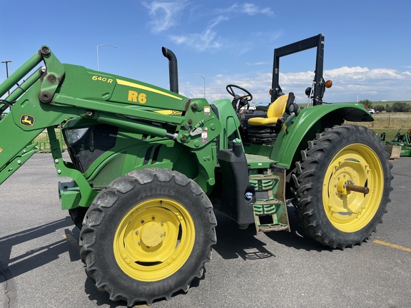 2018 John Deere 6110M Tractor