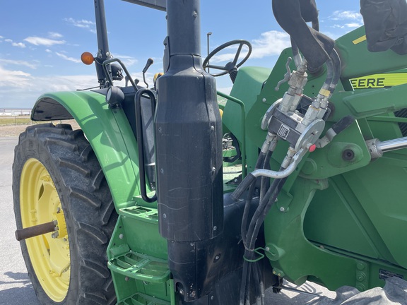 2018 John Deere 6110M Tractor