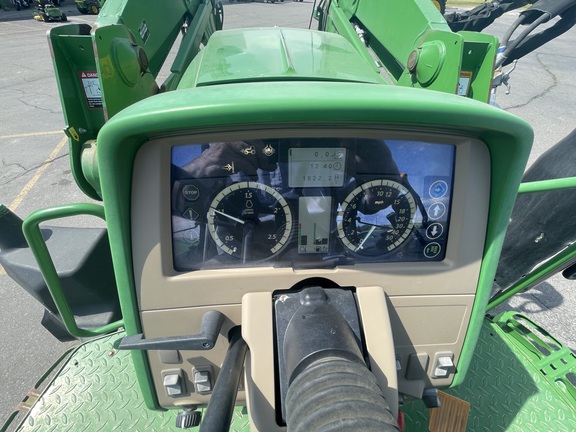 2018 John Deere 6110M Tractor