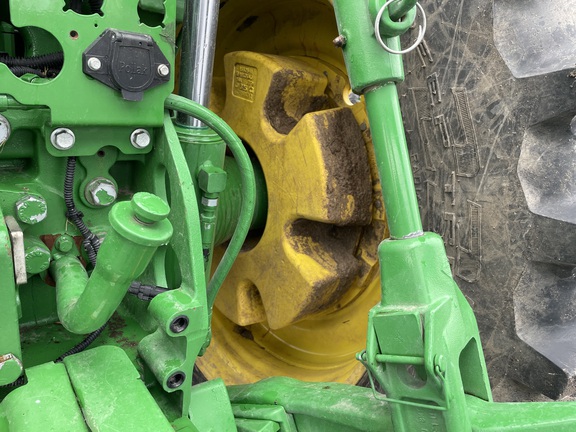 2019 John Deere 7210R Tractor