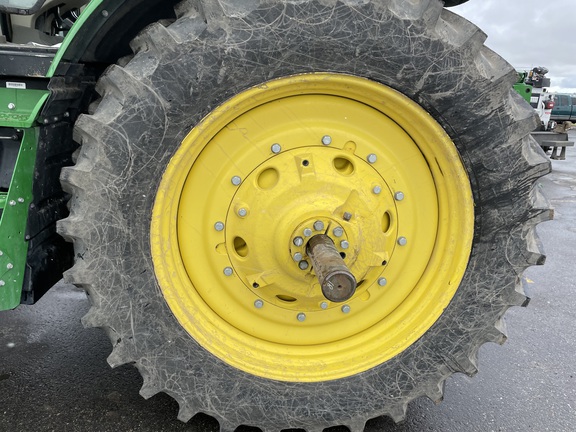 2019 John Deere 7210R Tractor