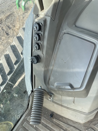 2022 John Deere 8RT 370 Tractor Rubber Track