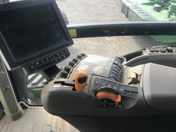 2022 John Deere 8RT 370 Tractor Rubber Track