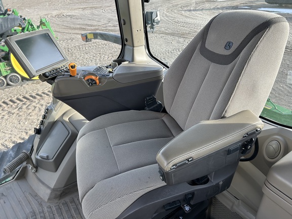 2022 John Deere 8RT 370 Tractor Rubber Track