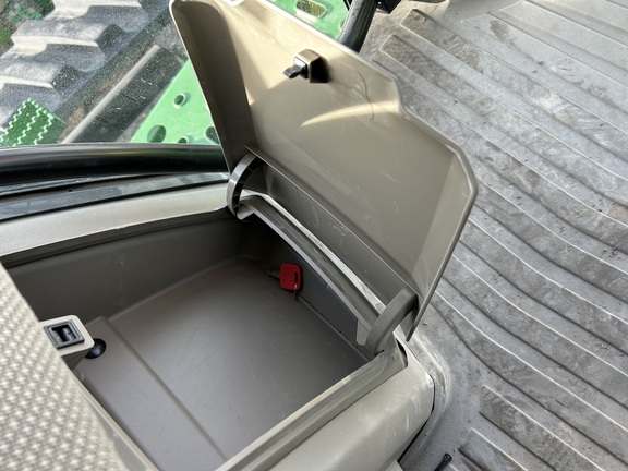 2022 John Deere 8RT 370 Tractor Rubber Track