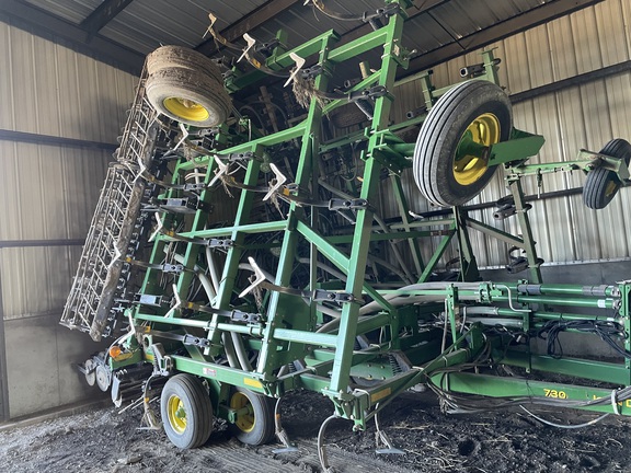 2002 John Deere 730 Air Seeder