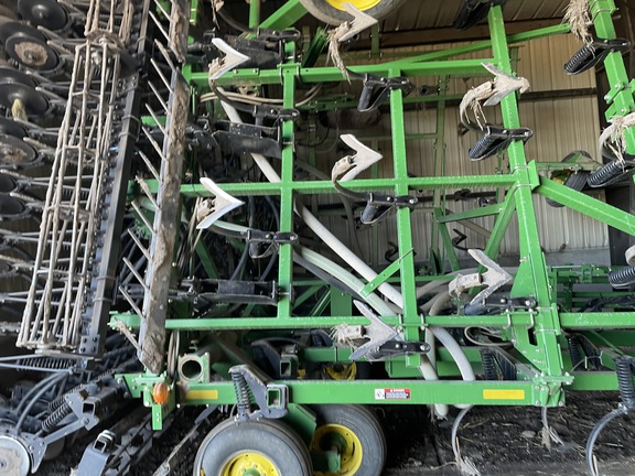 2002 John Deere 730 Air Seeder