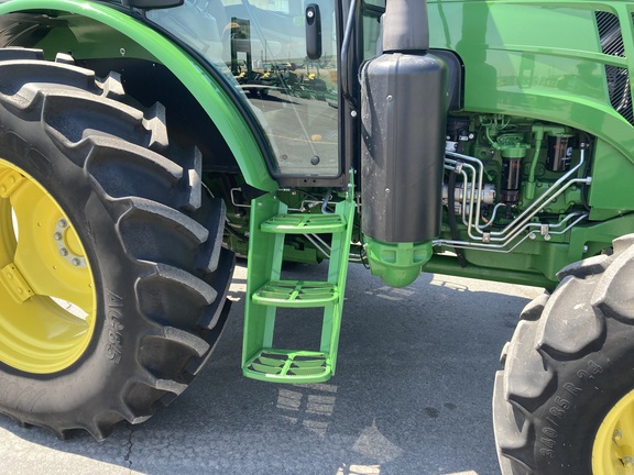 2020 John Deere 6120E Tractor