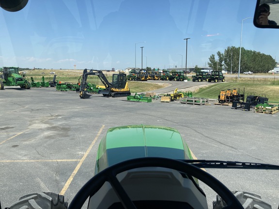 2020 John Deere 6120E Tractor