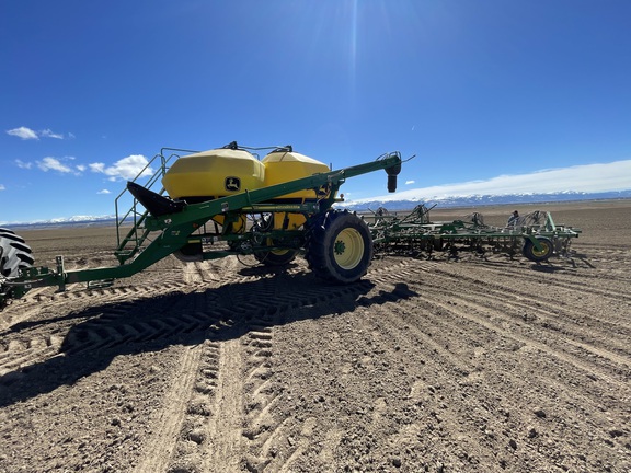 2006 John Deere 730 Air Seeder