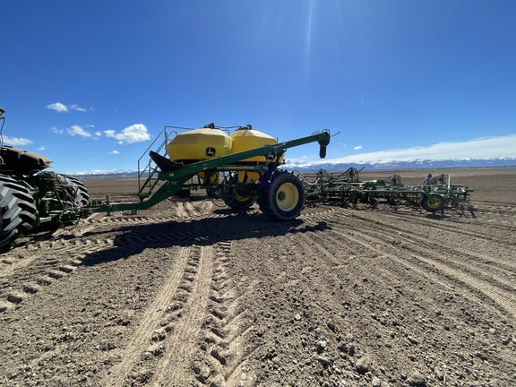 2006 John Deere 730 Air Seeder