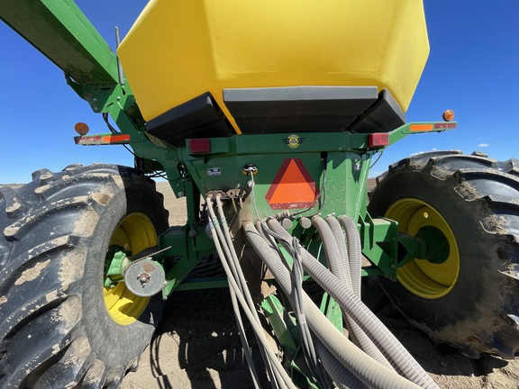 2006 John Deere 730 Air Seeder