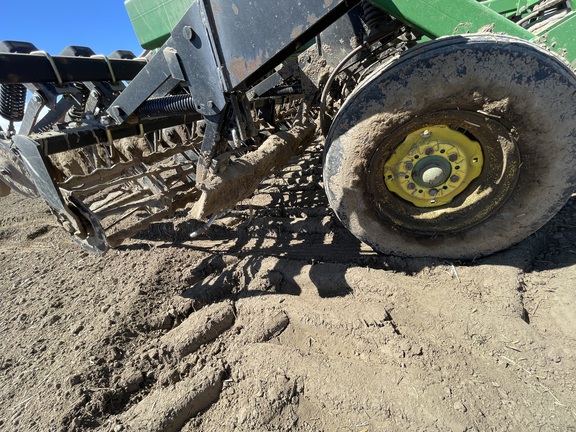 2006 John Deere 730 Air Seeder