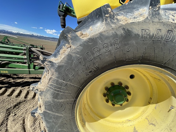 2006 John Deere 730 Air Seeder