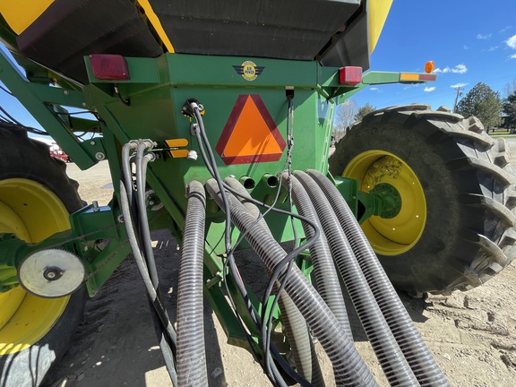 2002 John Deere 730 Air Seeder