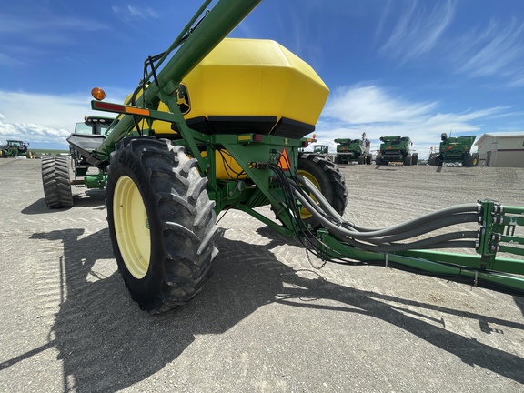 2002 John Deere 730 Air Seeder