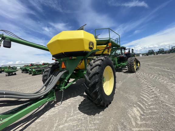 2002 John Deere 730 Air Seeder