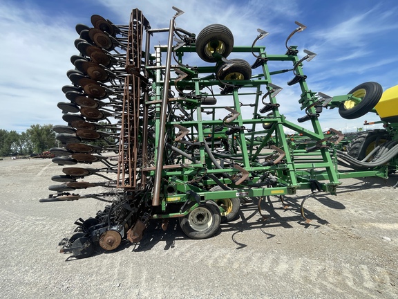 2002 John Deere 730 Air Seeder