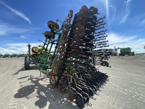 2002 John Deere 730 Air Seeder