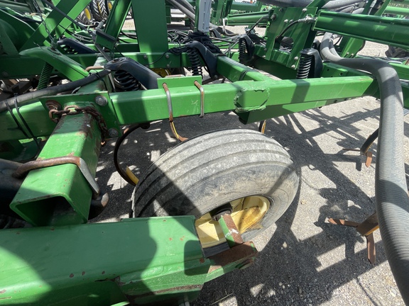 2002 John Deere 730 Air Seeder