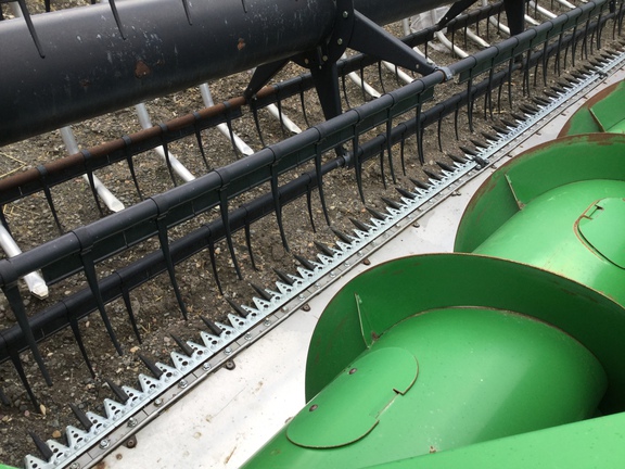 2010 John Deere 635F Header Combine