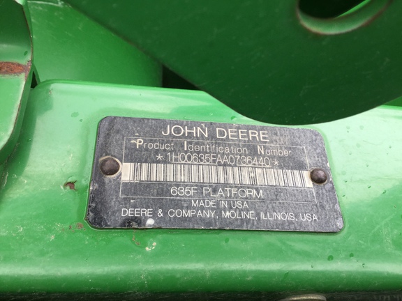 2010 John Deere 635F Header Combine