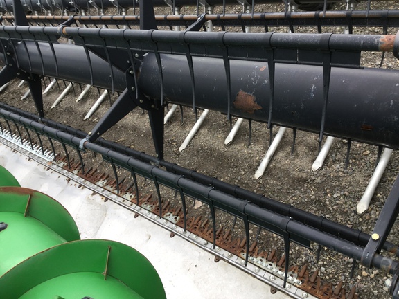 2010 John Deere 635F Header Combine