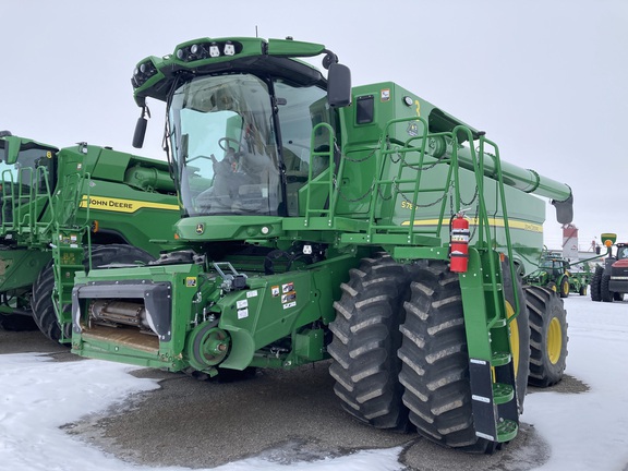 2022 John Deere S780 Combine