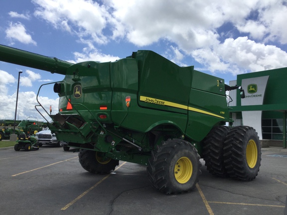 2022 John Deere S780 Combine