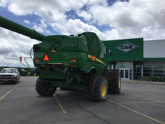 2022 John Deere S780 Combine