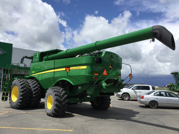 2022 John Deere S780 Combine