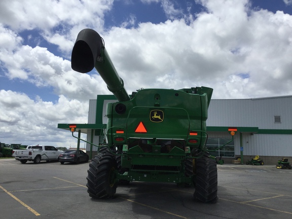 2022 John Deere S780 Combine