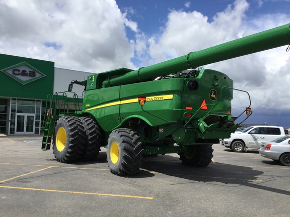 2022 John Deere S780 Combine