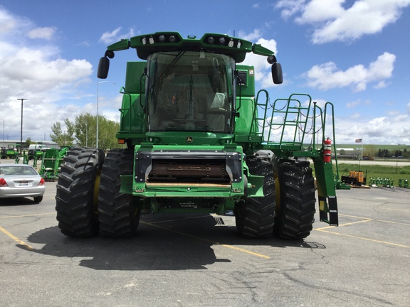 2022 John Deere S780 Combine