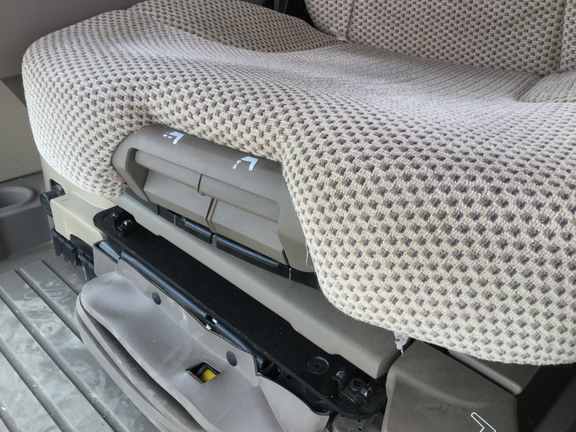 2022 John Deere S780 Combine