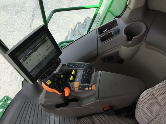 2022 John Deere S780 Combine