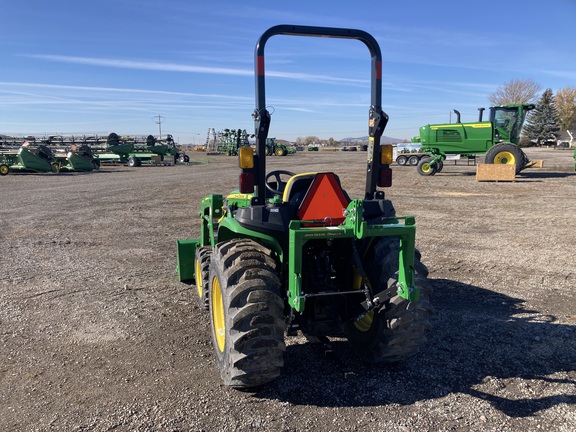 2022 John Deere 3025E Tractor Compact