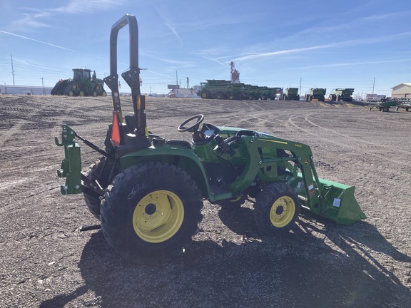 2022 John Deere 3025E Tractor Compact