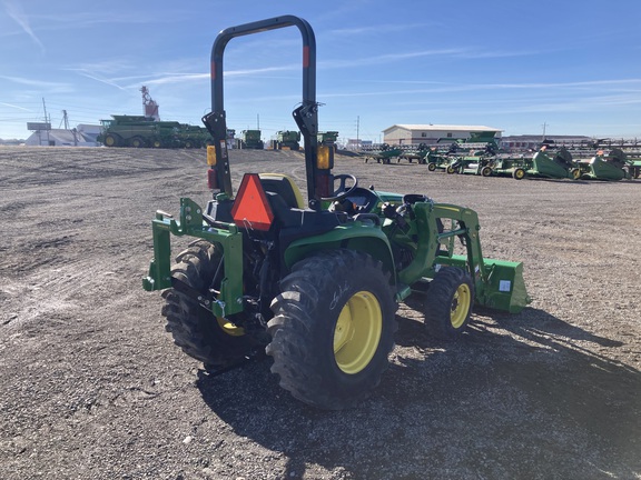 2022 John Deere 3025E Tractor Compact