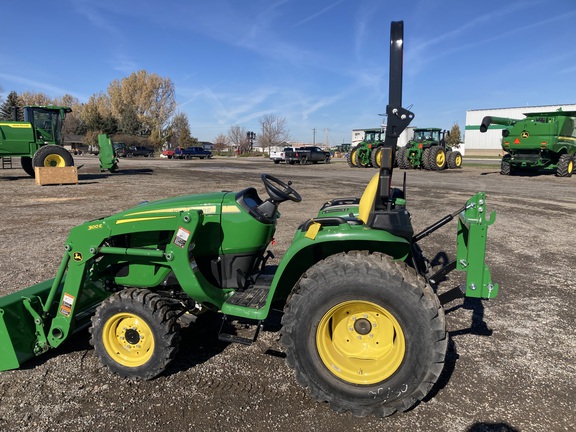 2022 John Deere 3025E Tractor Compact