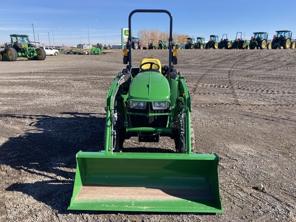 2022 John Deere 3025E Tractor Compact