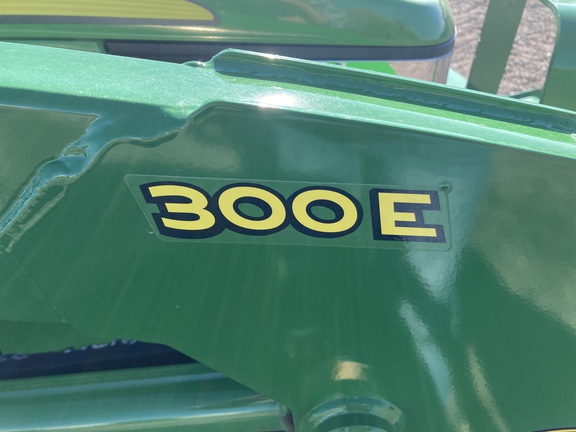 2022 John Deere 3025E Tractor Compact