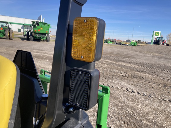 2022 John Deere 3025E Tractor Compact