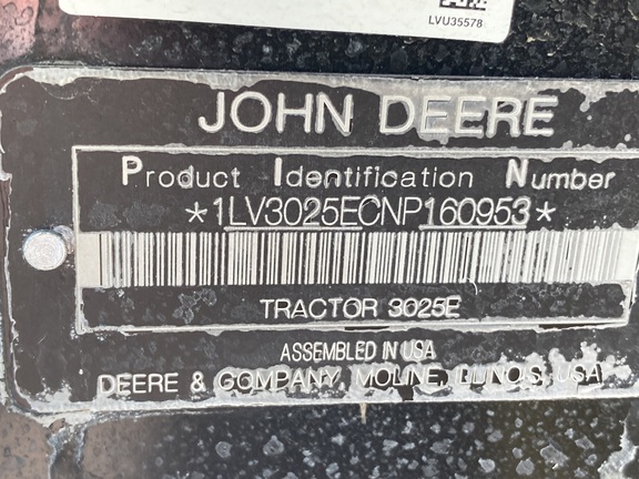 2022 John Deere 3025E Tractor Compact